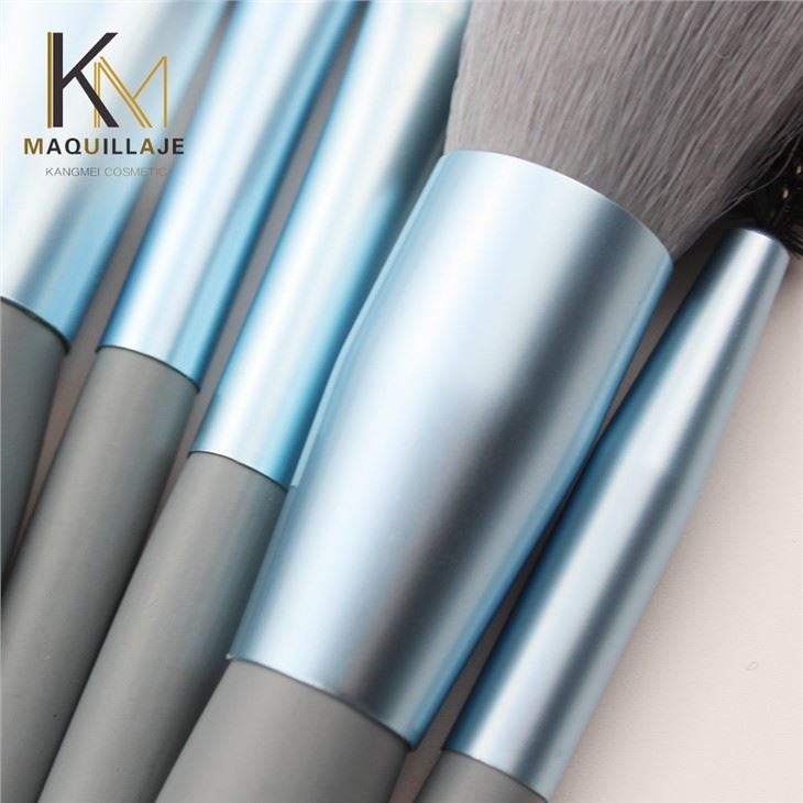 Fantasy Blue Makeup Brush