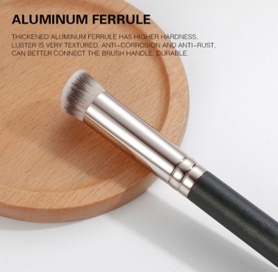 Precision Angled Concealer Brush